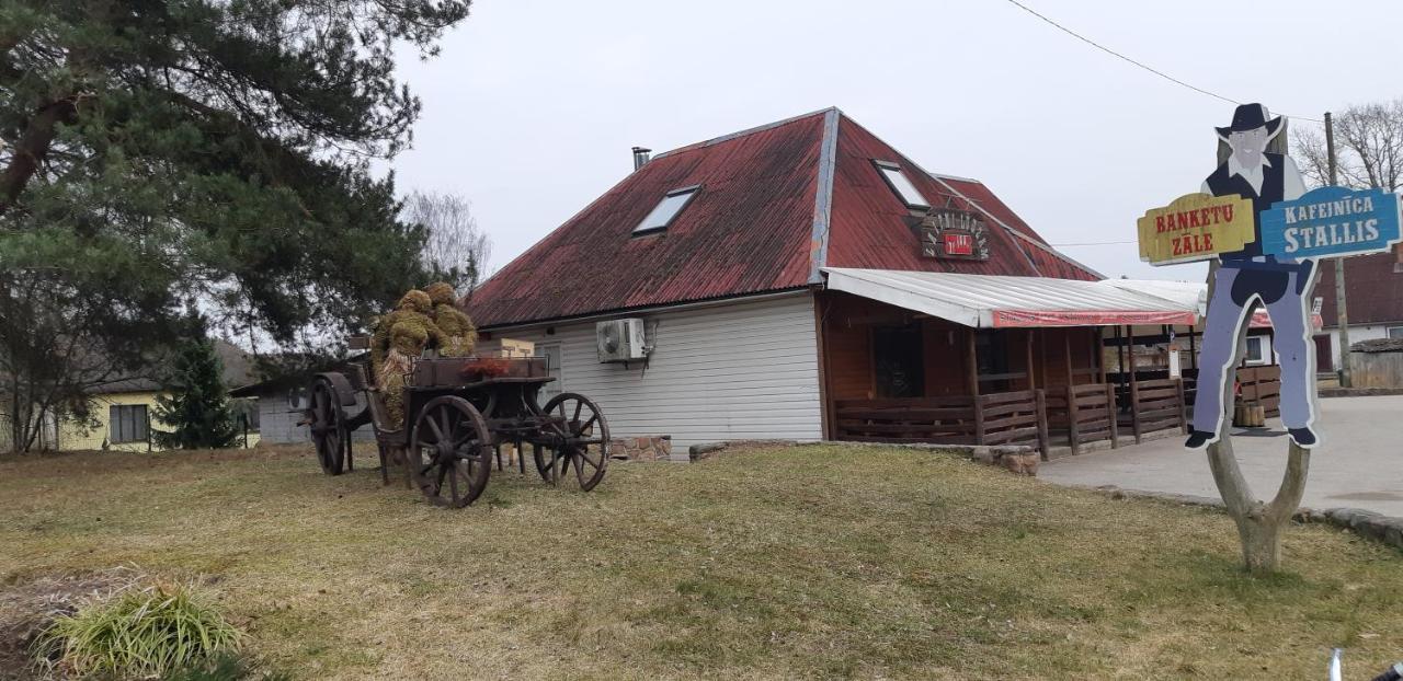 Ferienhaus лора *